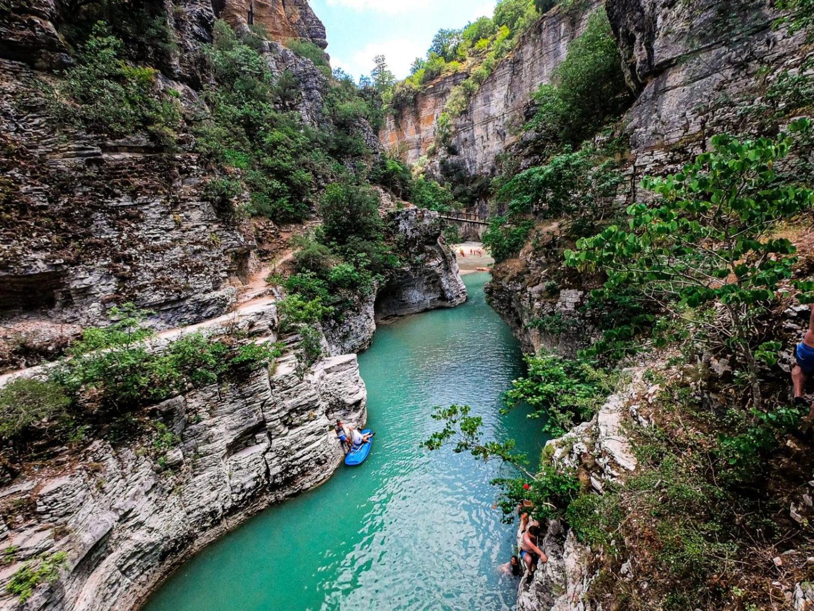 Anel'S Guesthouse Berat Dış mekan fotoğraf